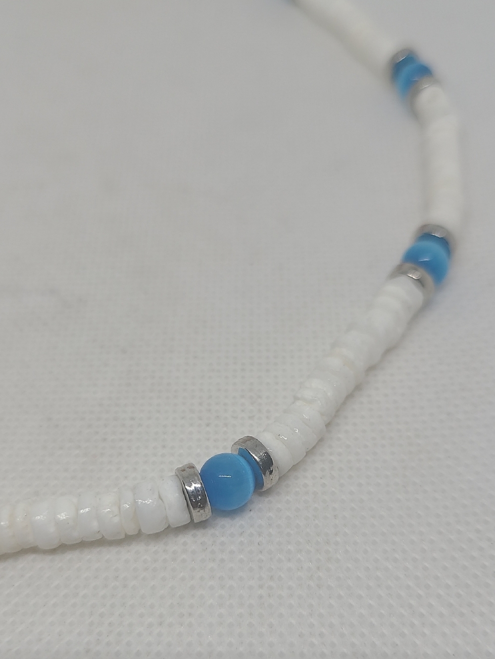 Panama Jack White and Blue Accent Beaded Necklace/choker - Picture 2 of 2